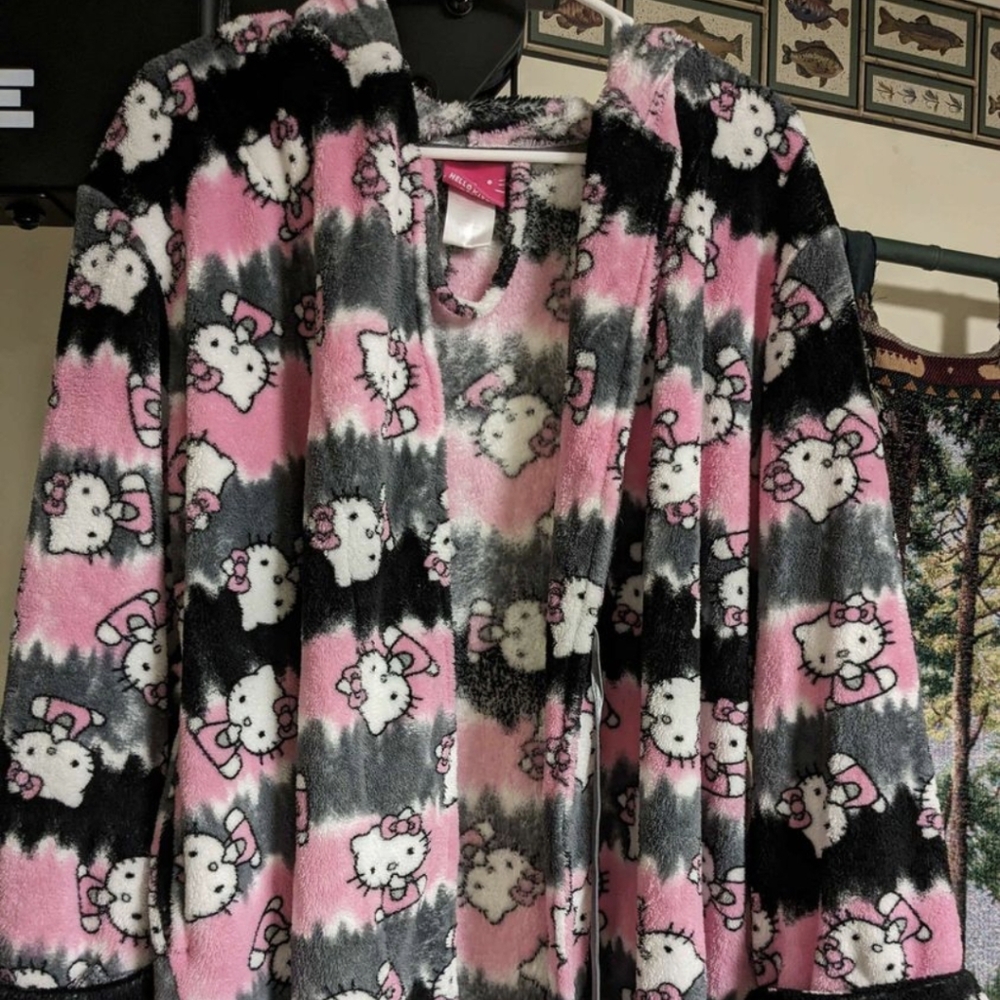 Hello Kitty Robe